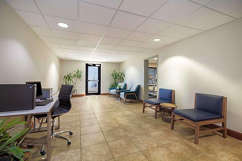Clarion Pointe Charleston - West Ashley