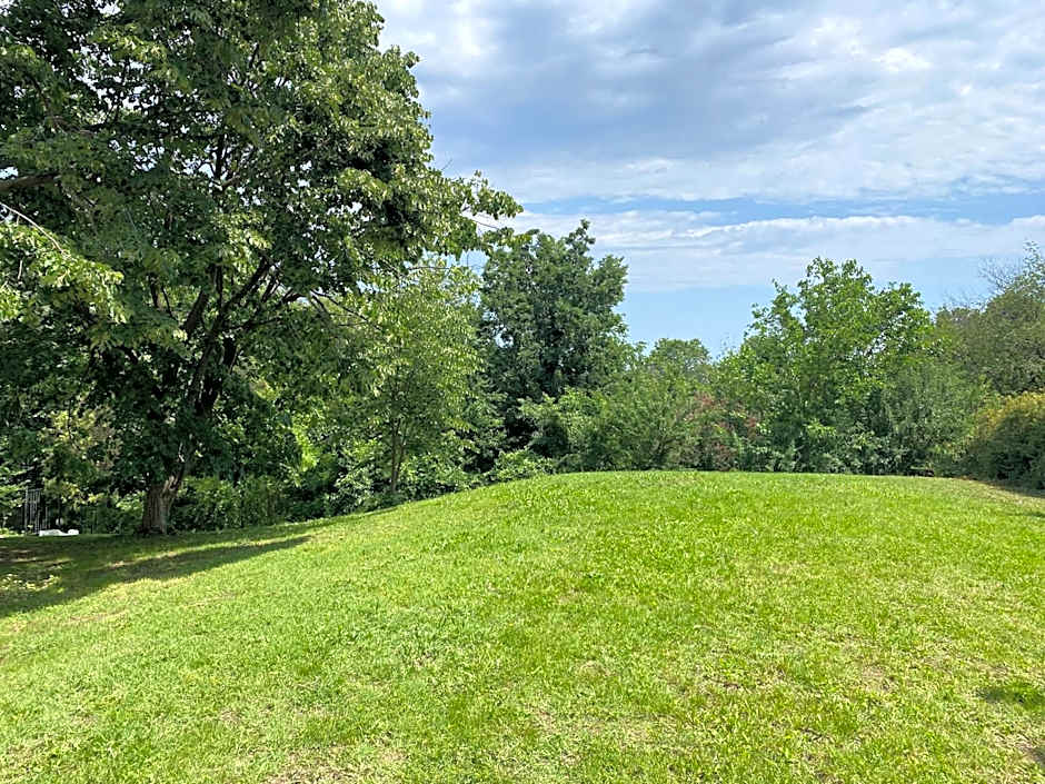 Vezhen Hotel - Free Parking