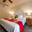 Hotel & Suites El Moro