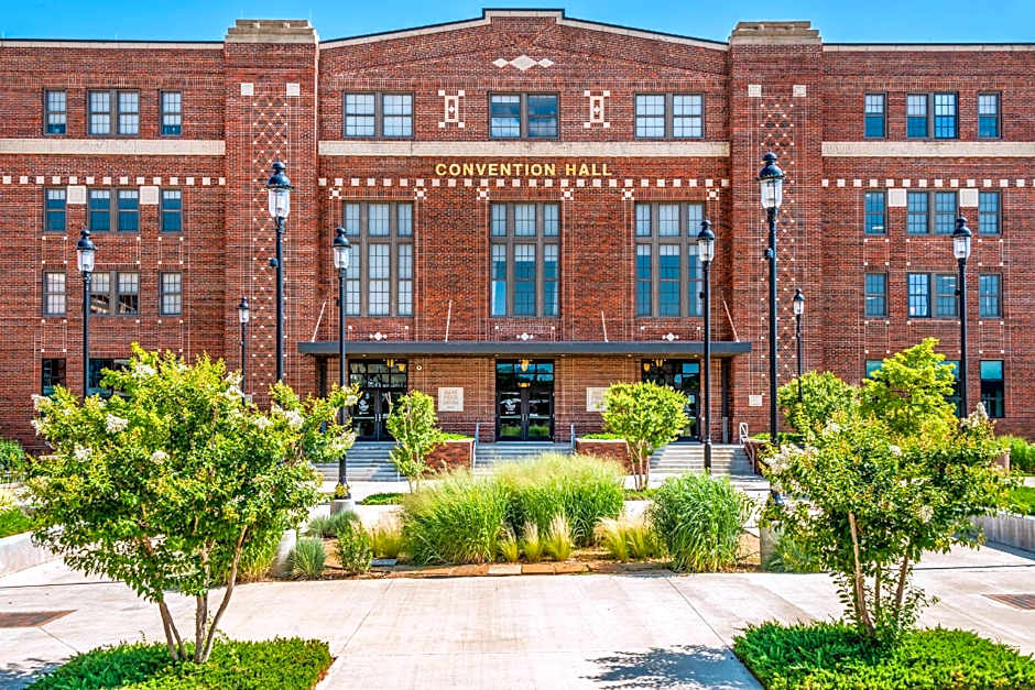 Ramada by Wyndham Enid