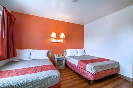 2 FULL BEDS | NON-SMOKING