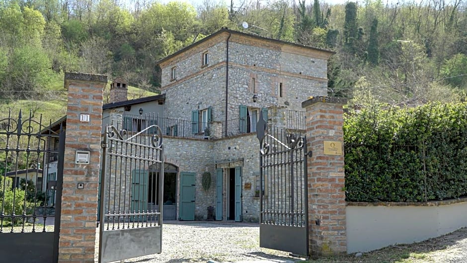 Villa Gavazzini, meravigliosa Residenza d'Epoca con Torre Medievale