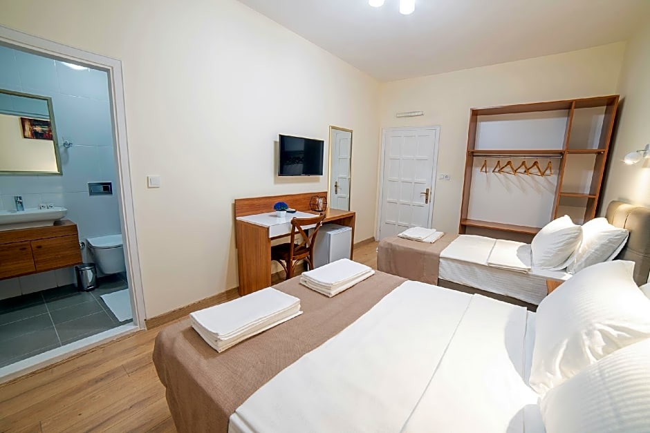 Photo 1 of 16 of Double Room