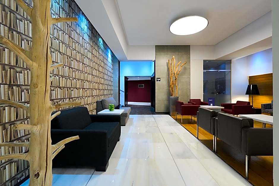 Catalonia Port Hotel