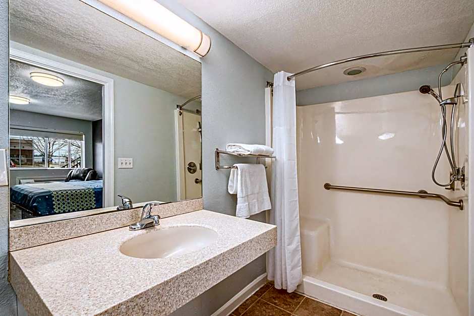 Grove City Travel Inn Columbus South
