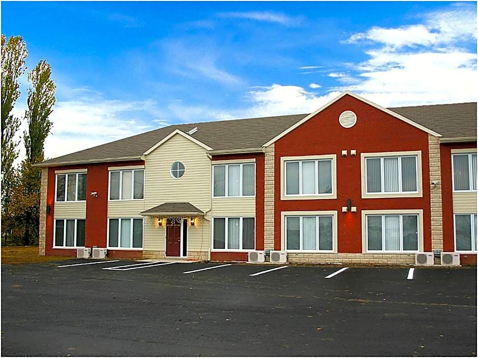 Travelodge by Wyndham Drummondville