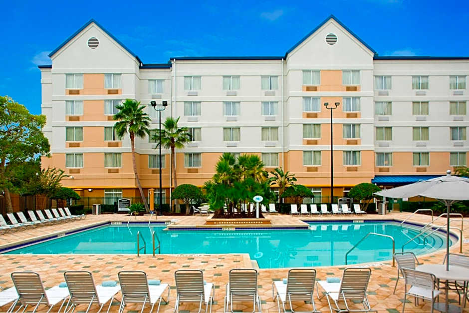 Fairfield Inn & Suites by Marriott Orlando Lake Buena Vista in the Marriott Village