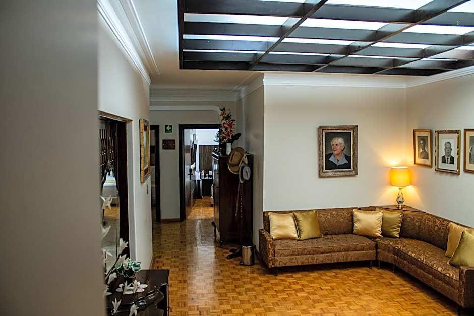 Mansion de los Abuelos