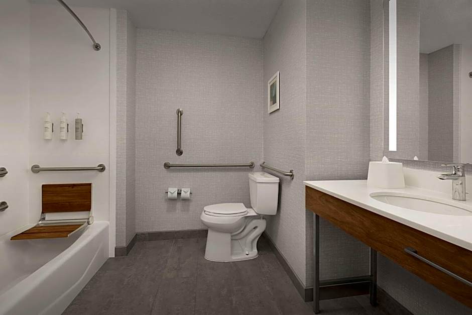 Hampton Inn By Hilton Waterloo, Ia