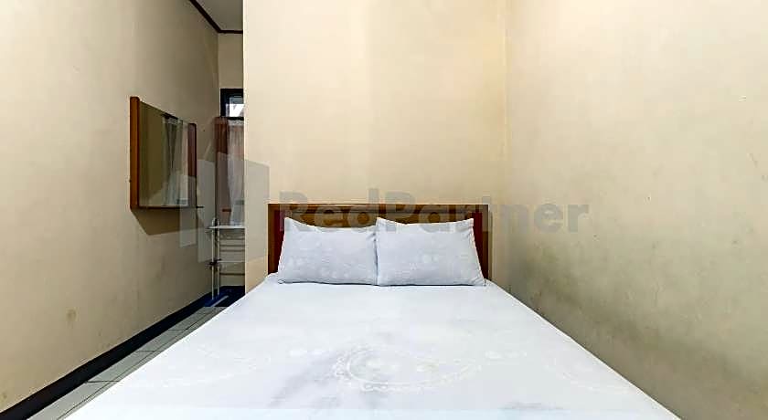 OYO 90912 Wisma Pkpn 1