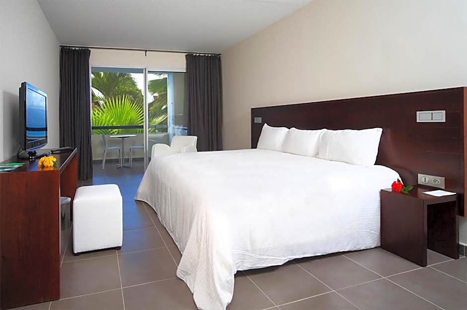 Mahogany Hotel Residence & Spa