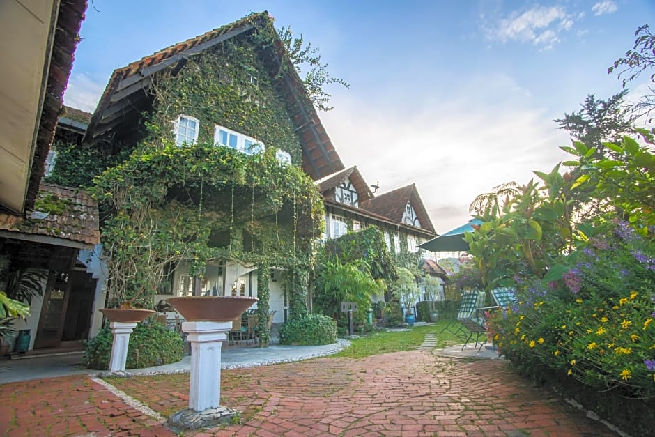 The Bala's Holiday Chalet