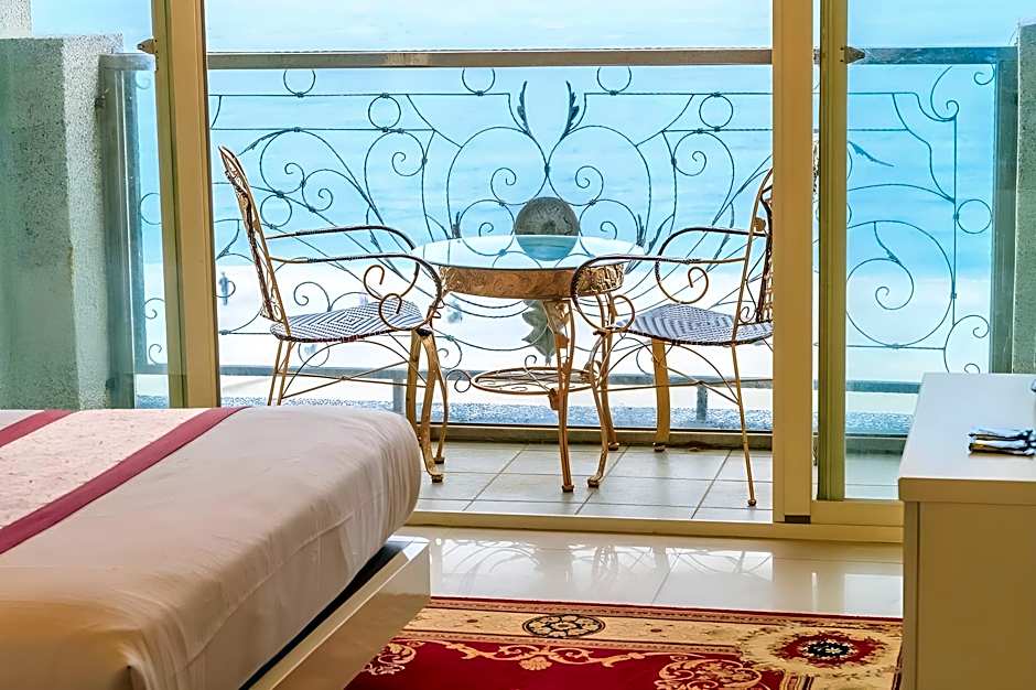STARRISE LEISURE HOTEL