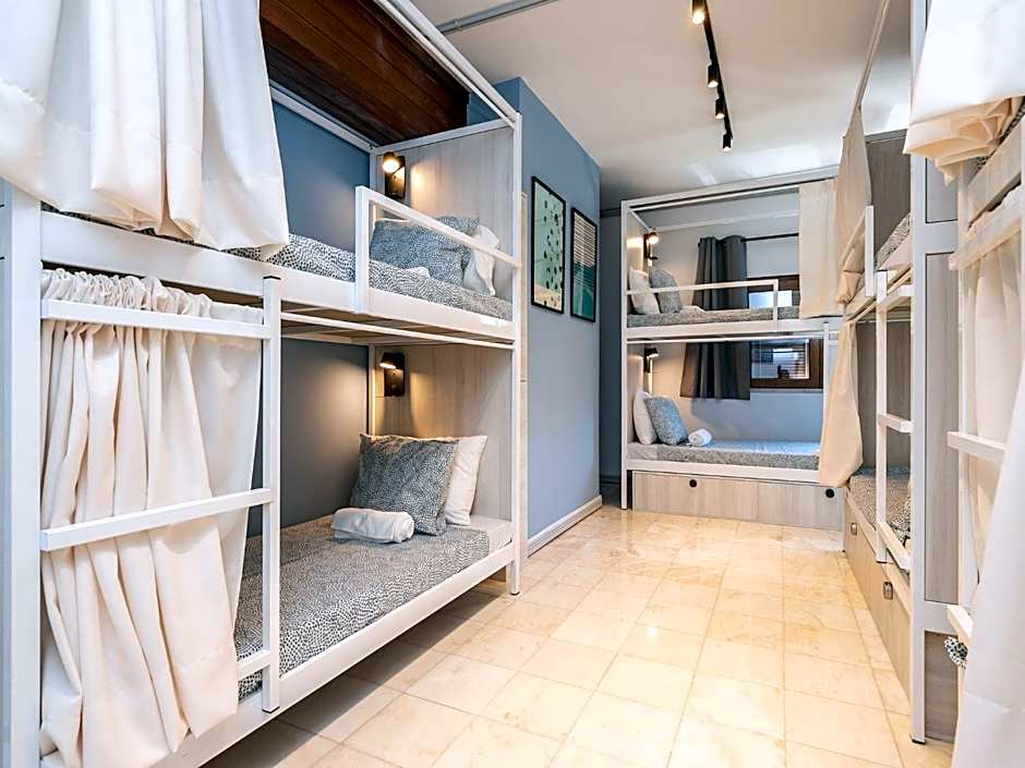 Walk in Hostel Faro Airport