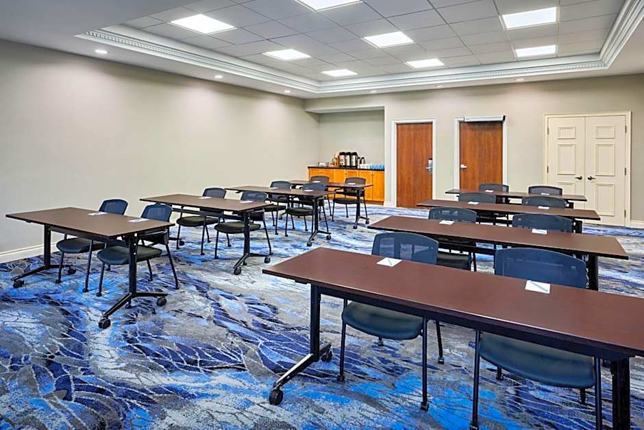 Fairfield Inn & Suites by Marriott Ottawa Kanata