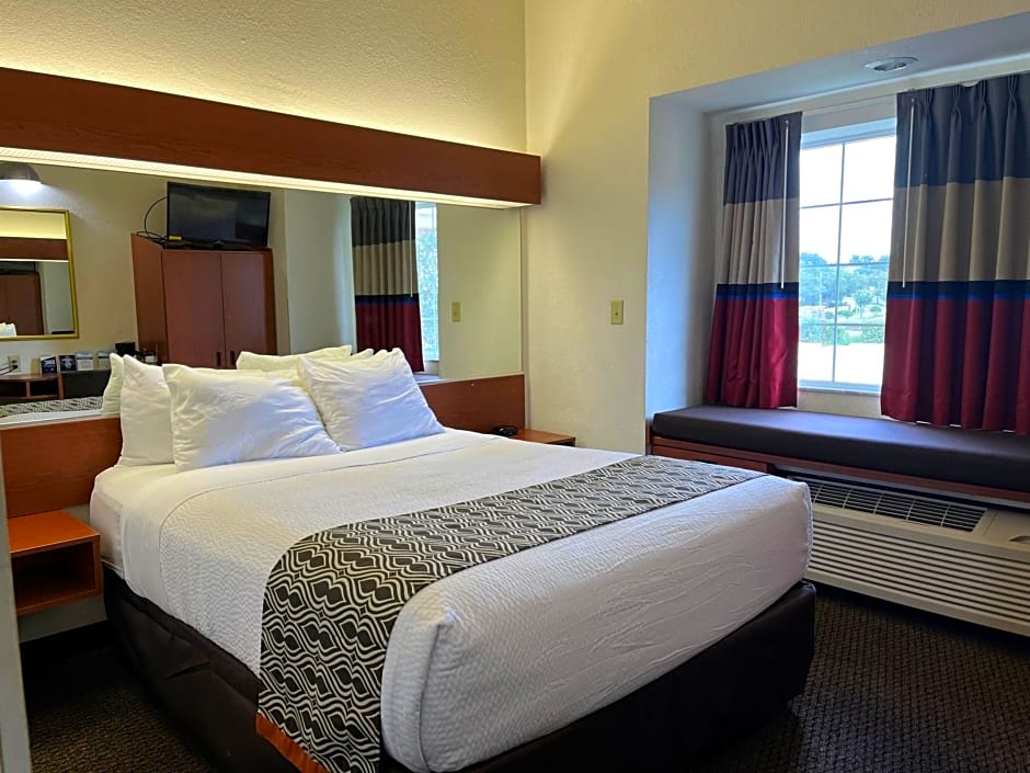 Microtel Inn & Suites By Wyndham Lady Lake/The Villages