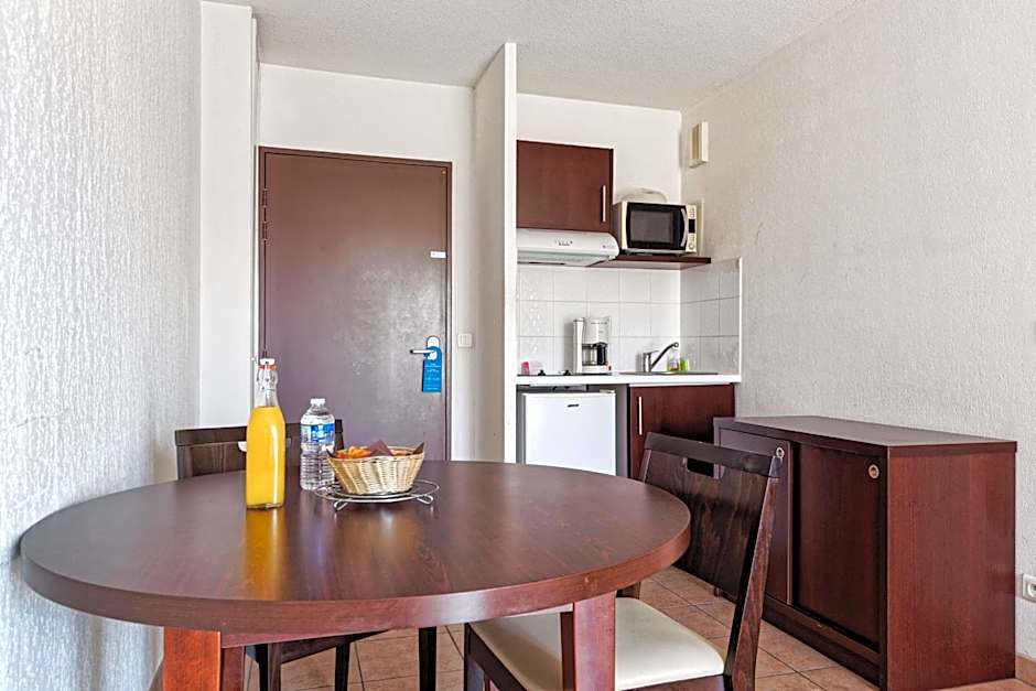Comfort Aparthotel Six-Fours