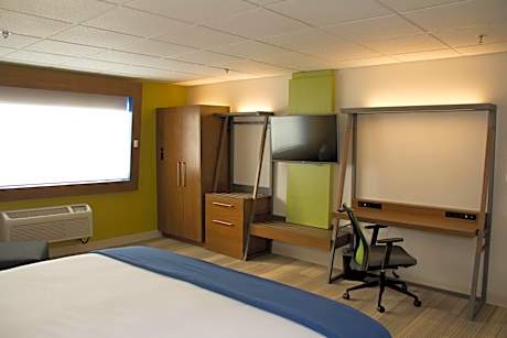 1 King Bed 1 Bedroom Suite