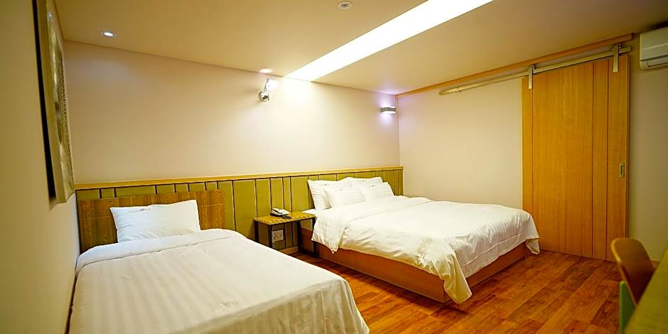 Jays Hotel