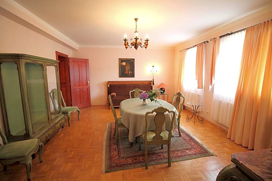 Hotel-Appartement-Villa Ulenburg