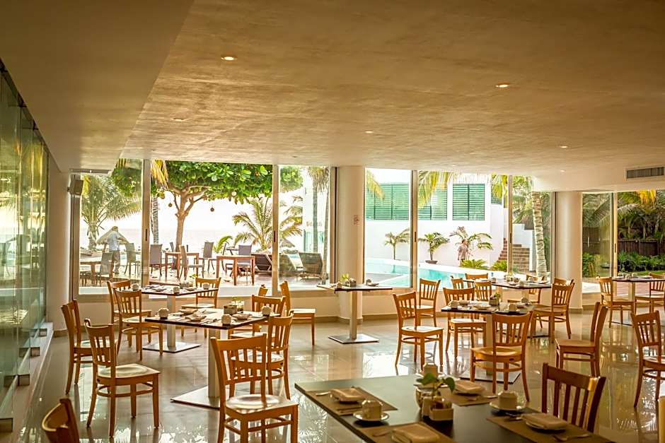 Le Reve by Mij - Beachfront Hotel