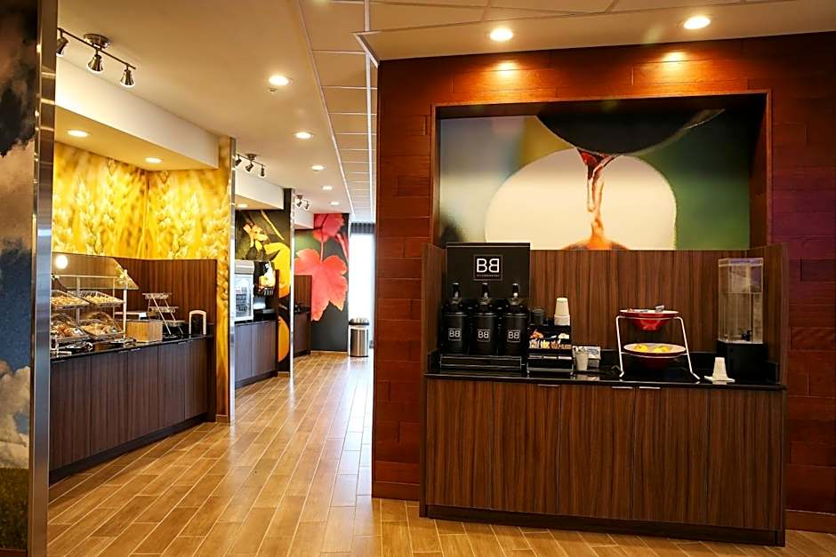 Fairfield Inn & Suites by Marriott Madison Verona