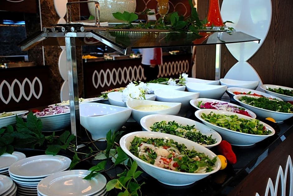 Maya World Hotel Side