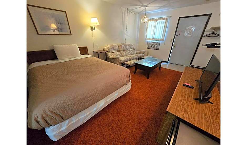 OYO Sandman Inn