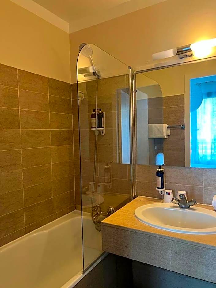 Hôtel Beauquartier Moulin Rouge - Ex goldhotel