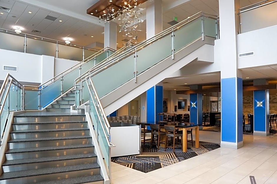Holiday Inn Express And Suites Denver - Aurora Medical Campus By IHG