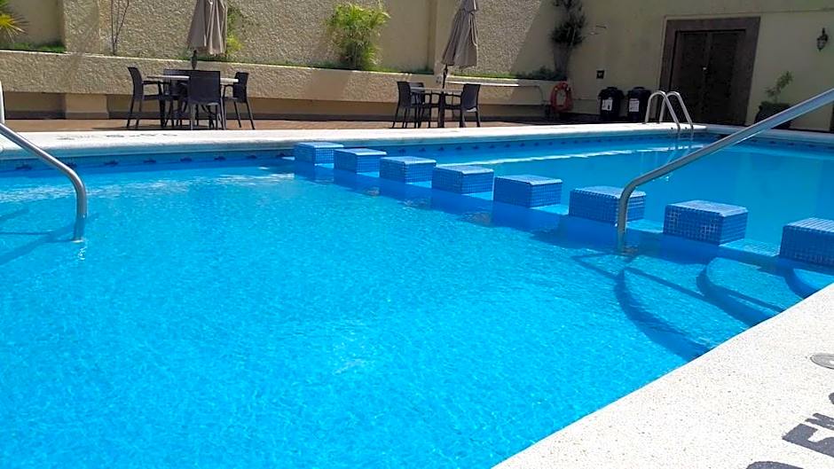Hafersons Inn Hotel & Suites