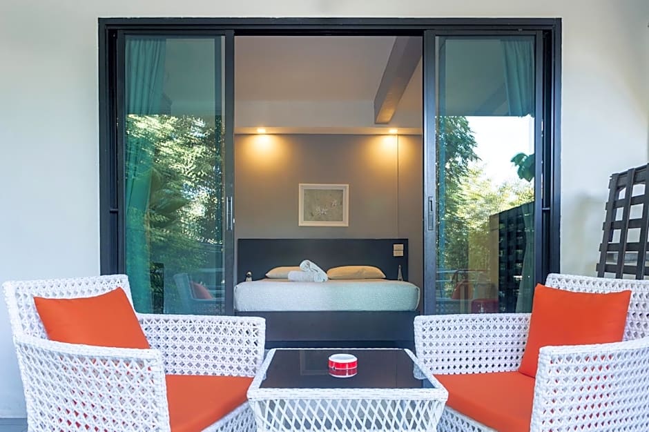 The BEACH CHA AM Residence