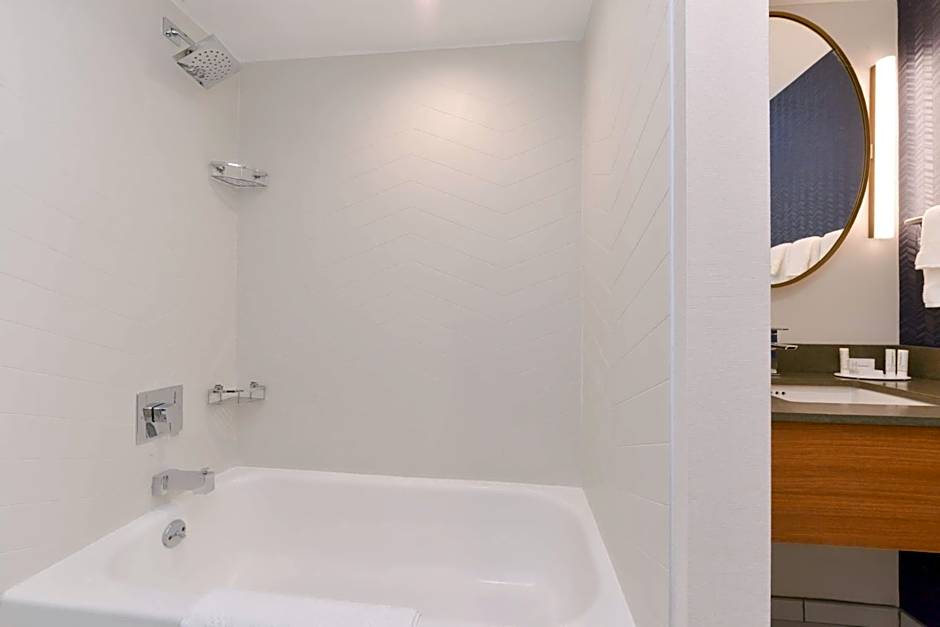 Fairfield Inn & Suites by Marriott Bakersfield Central