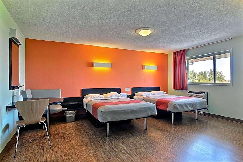 Motel 6 Gilman