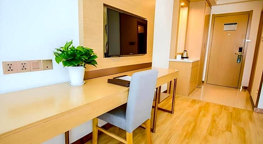 GreenTree Inn Nantong Zhangzhishan Town Deli Plaza Express Hotel