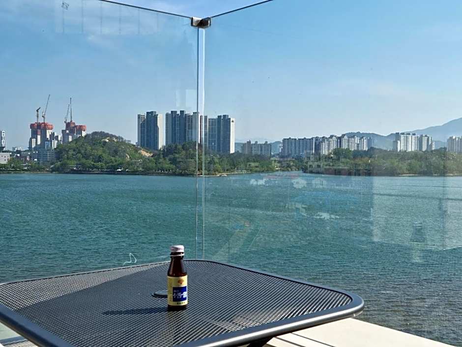 Lakestone&Hotel Sokcho