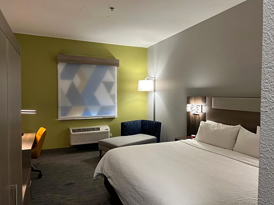 Holiday Inn Express Hotel & Suites Woodward Hwy 270 By IHG