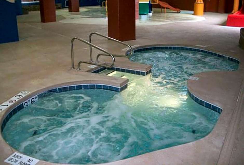 Holiday Inn Omaha Downtown Waterpark By IHG