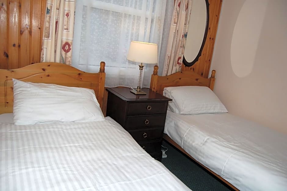 Woodland Chestnut Lodge