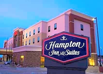 Hampton Inn & Suites Bismarck Northwest