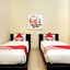 OYO 461 Hotel Madukoro Near RSI Hidayatullah