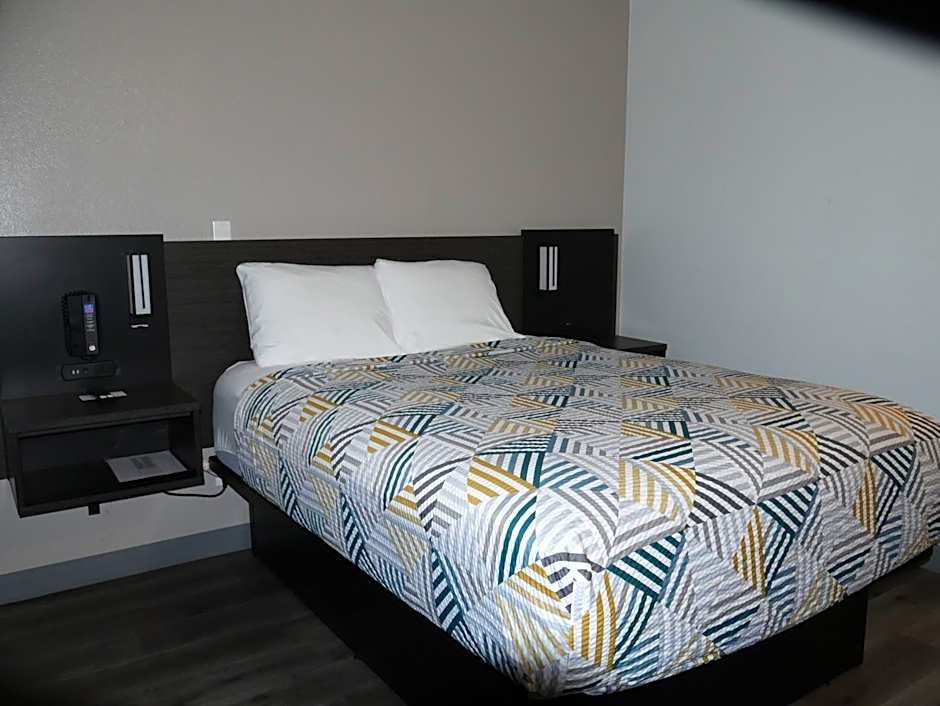 Motel 6-Sacramento, CA - South