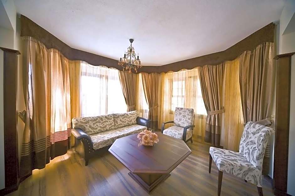 Yucelen Hotel