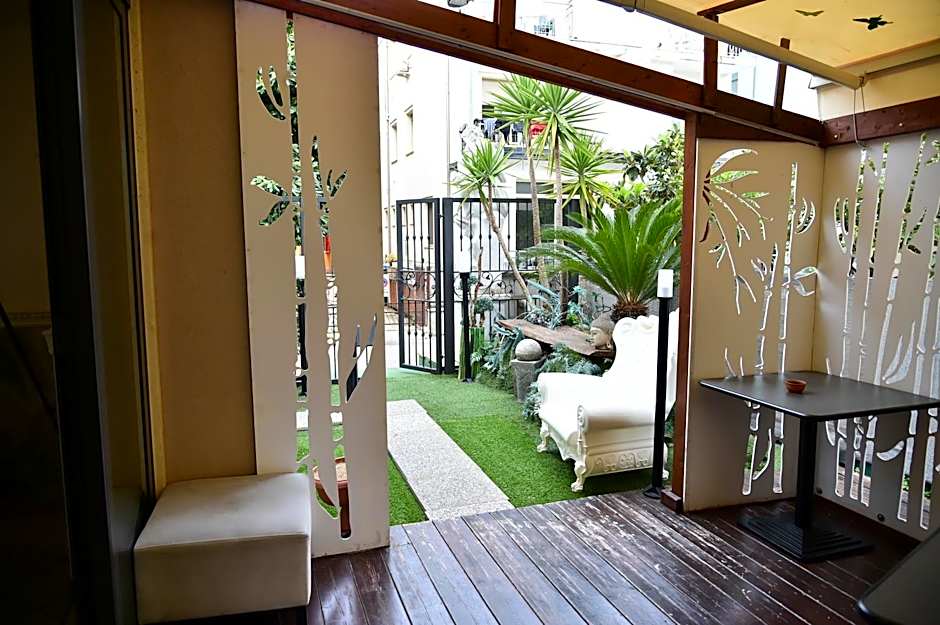 Photo 1 of 2 of Balcony