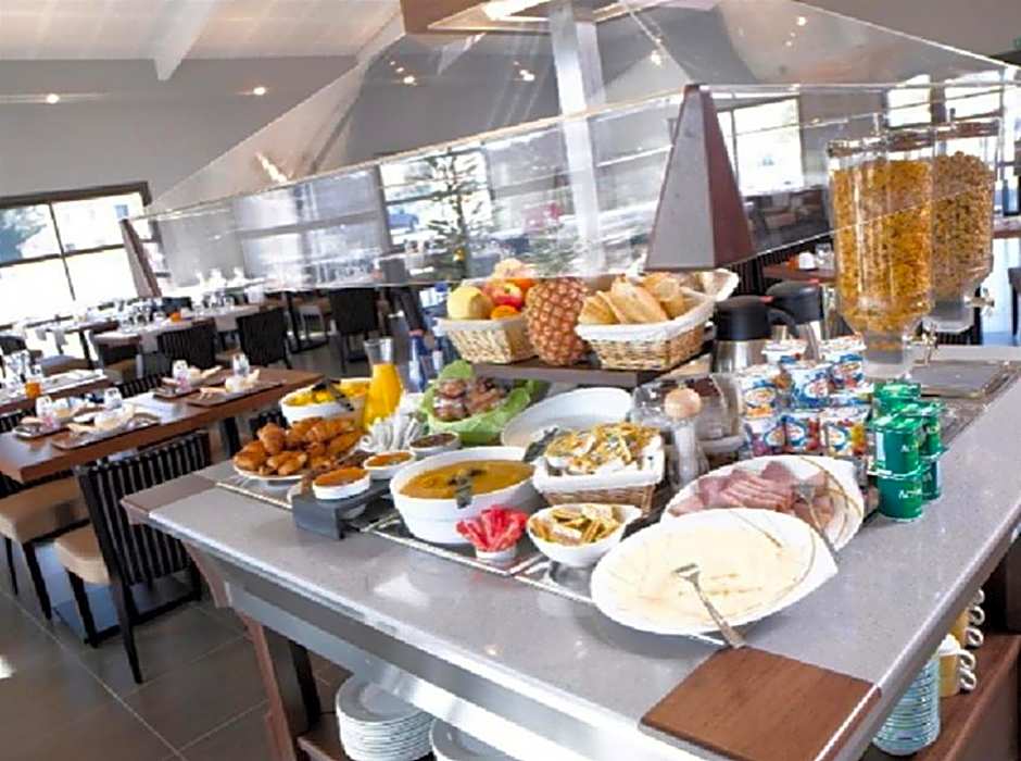 Hôtel Restaurant AKENA La Brède