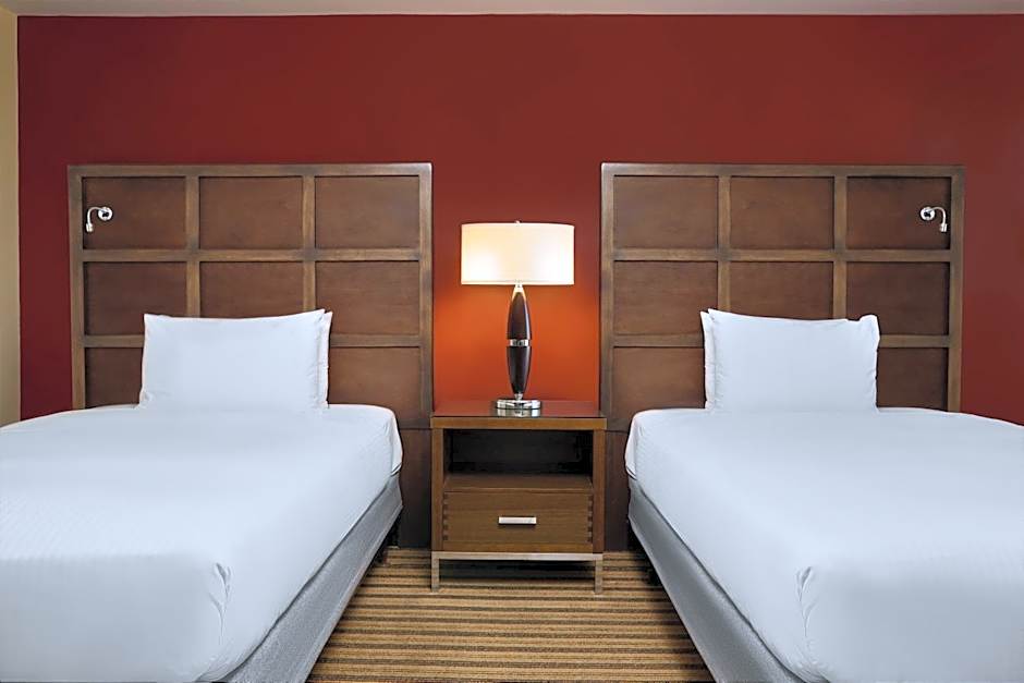 Renaissance by Marriott Caracas La Castellana Hotel