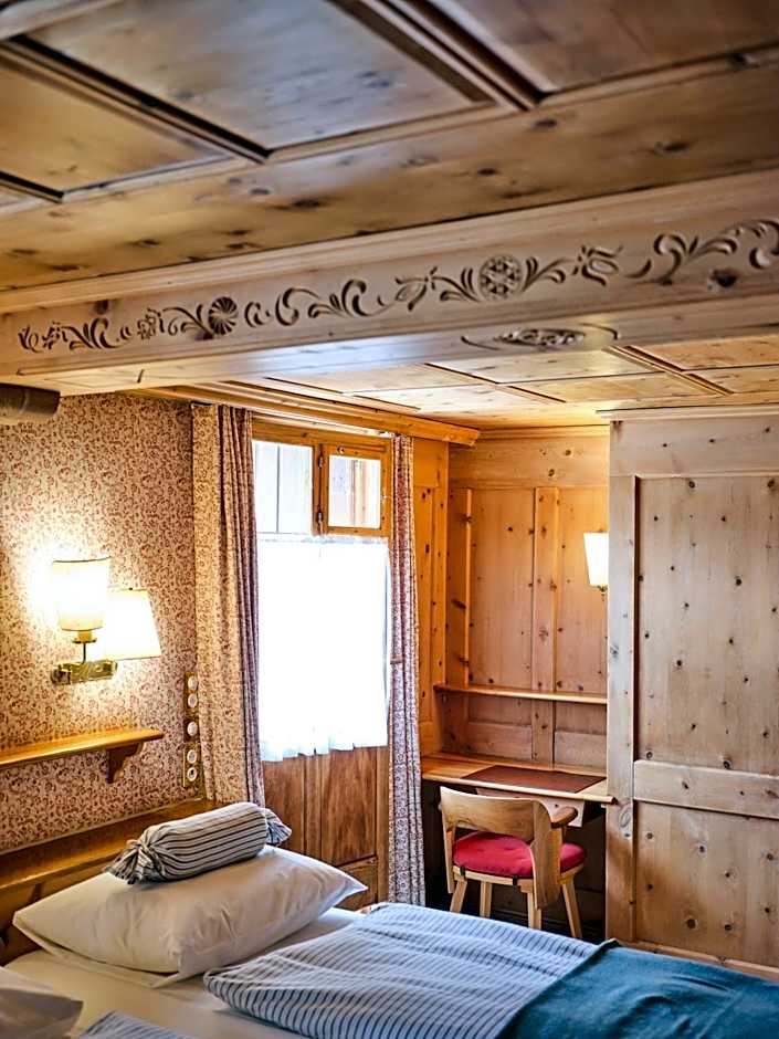 Hotel Chesa Grischuna