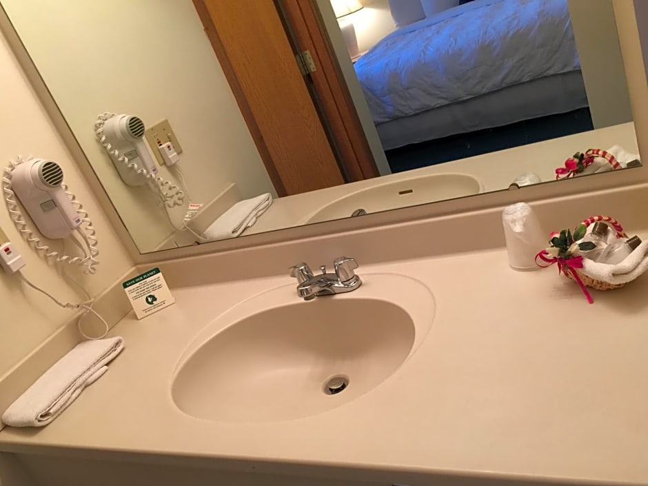 Americas Best Value Inn & Suites - Bluffton