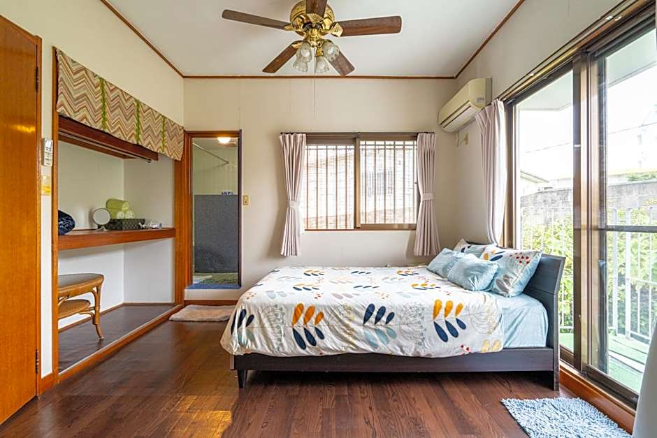 Beach House Yomitan
