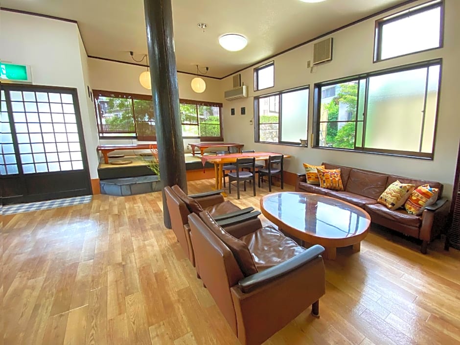 Yufuin Onsen Hasuwa Inn